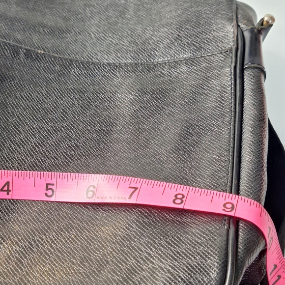 Louis Vuitton crossbody bag